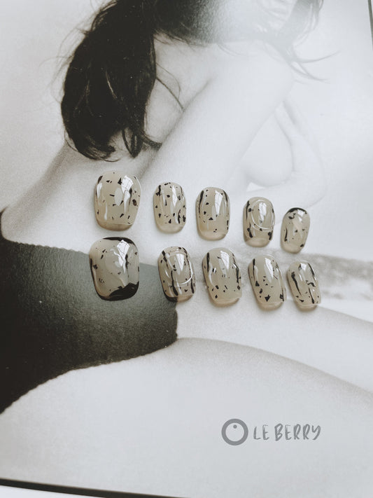 Le Berry Rain in NY Squoval Handmade Press On Nails False Nails - Le Berry