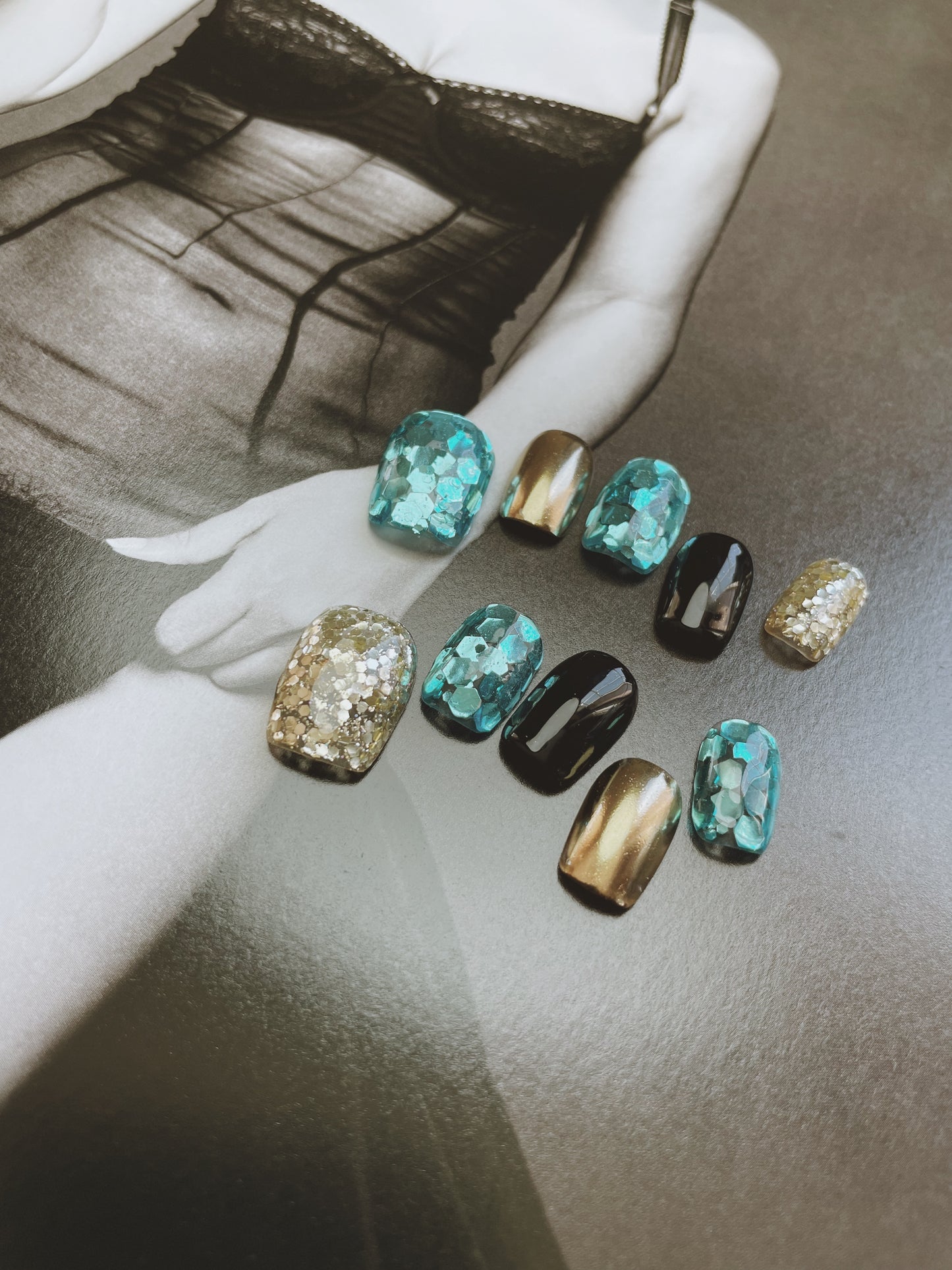 Le Berry “Midnight Disco” Squoval Handmade Press On Nails False Nails - Le Berry