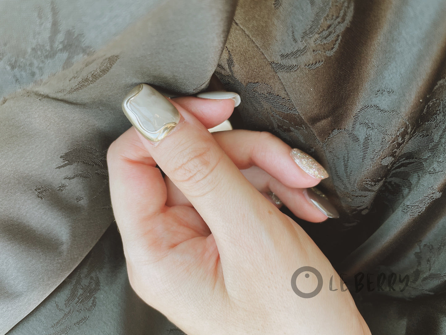 Le Berry “Pompeii” Squoval Handmade Press On Nails False Nails - Le Berry