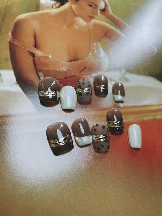 Le Berry Versailles Squoval Handmade Short Nails Press On Nails False Nails - Le Berry