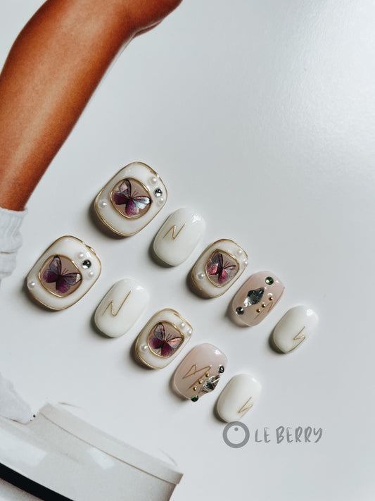Le Berry Butterfly Squoval Press On Nails Short Nails False Nails - Le Berry