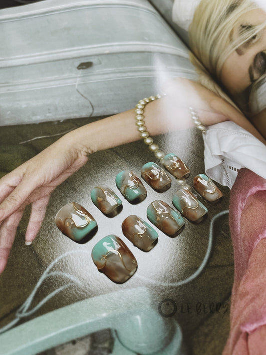 Le Berry “Kailash” Squoval Handmade Press On Nails False Nails - Le Berry