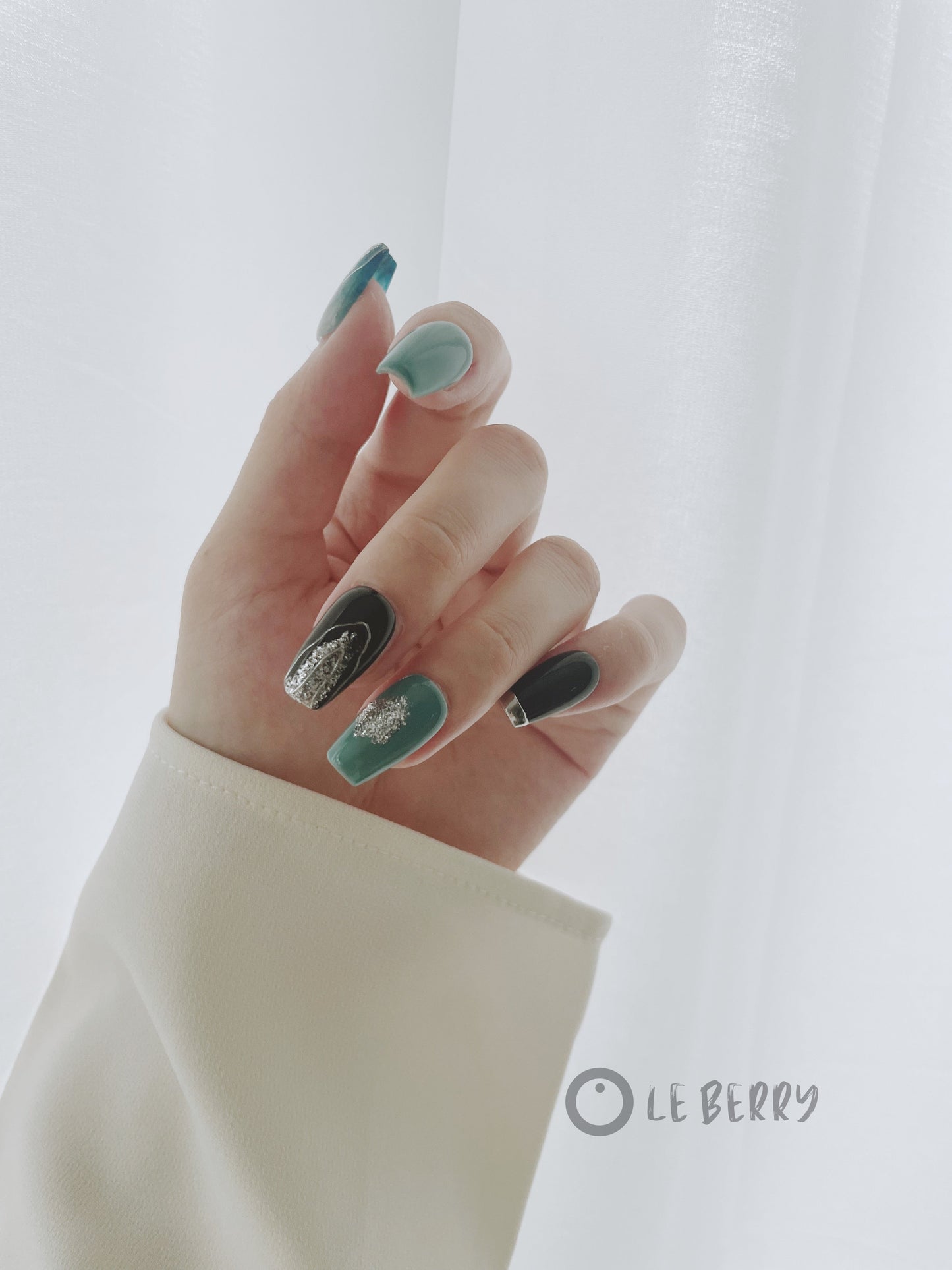 Le Berry After Rain Long/Short Squoval Handmade Press On Nails False Nails - Le Berry