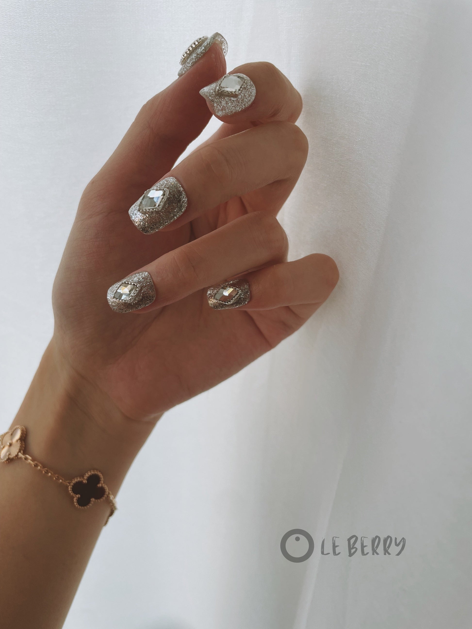 Le Berry Sparkling Squoval Handmade Press On Nails False Nails - Le Berry