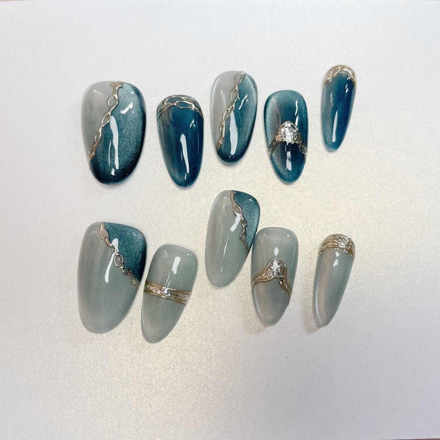 Le Berry “Queen” Almond Shape Handmade Press On Nails False Nails - Le Berry