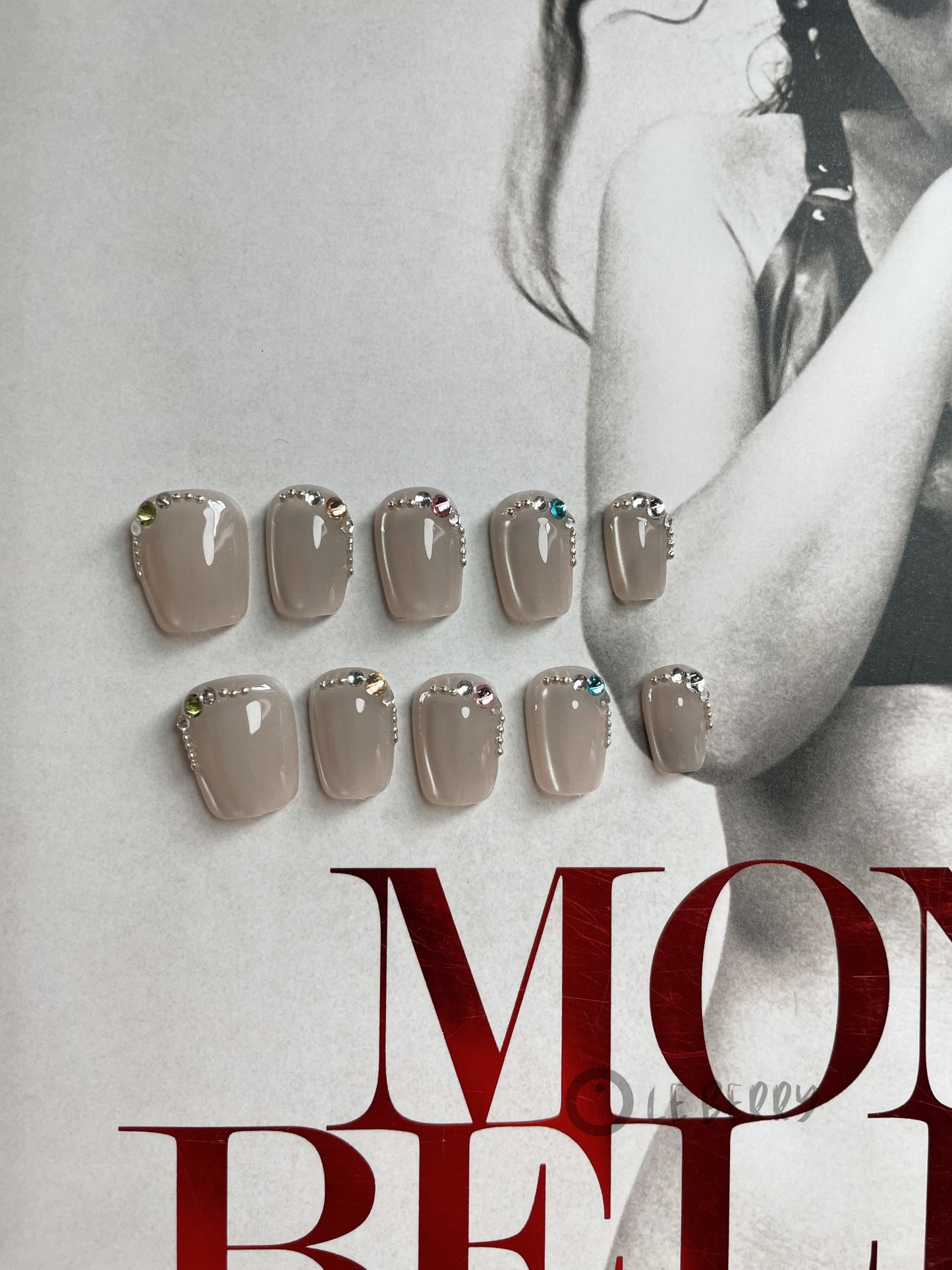 Le Berry Beige Color Squoval Handmade Press On Nails False Nails - Le Berry