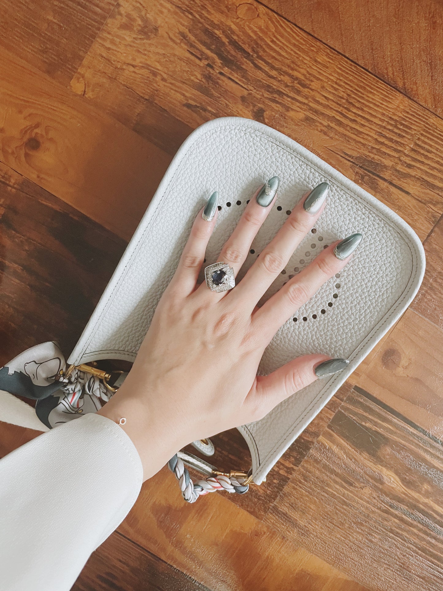 Le Berry “Queen” Almond Shape Handmade Press On Nails False Nails - Le Berry