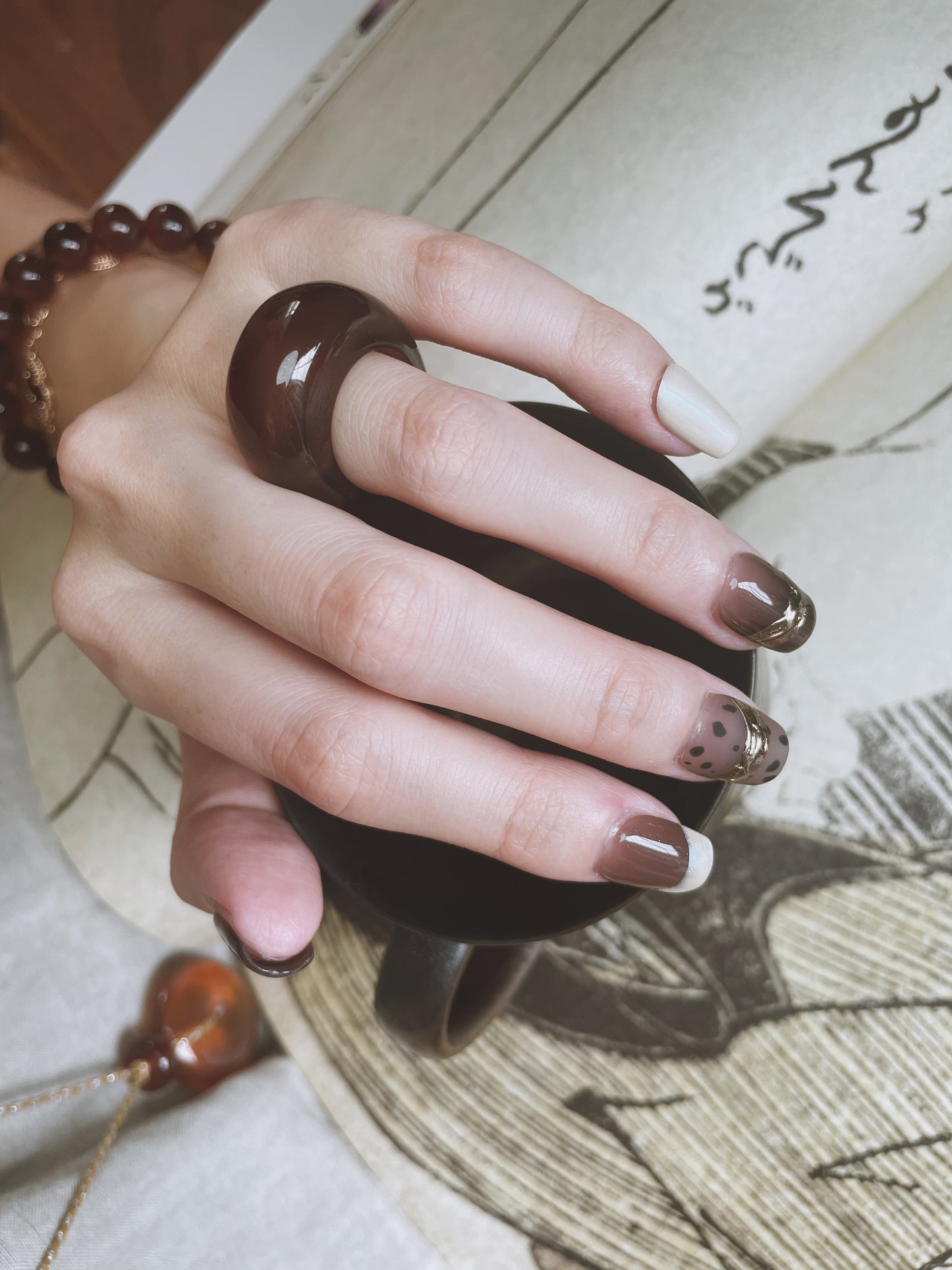 Le Berry Versailles Squoval Handmade Short Nails Press On Nails False Nails - Le Berry