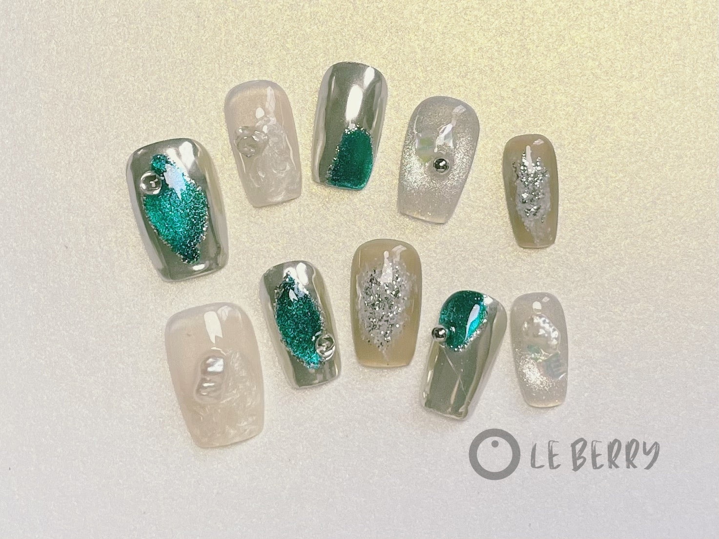 Le Berry “Lake Baikal” Long/Short Squoval Handmade Press On Nails False Nails - Le Berry